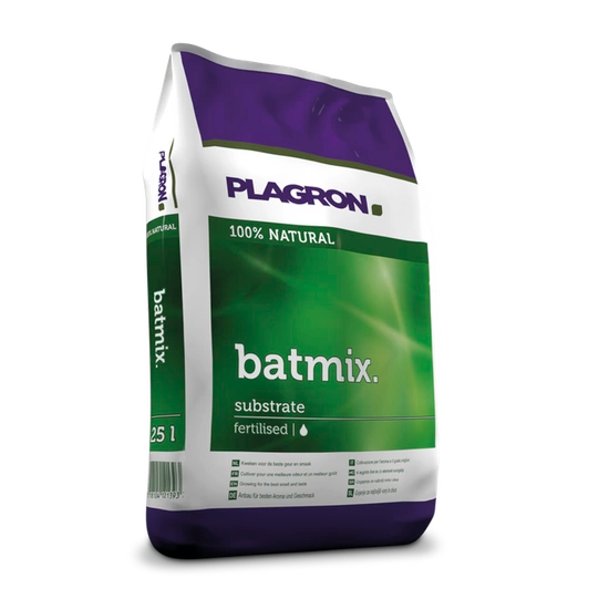 Soil with bat fertilizer Bat Guano BATMIX 25L